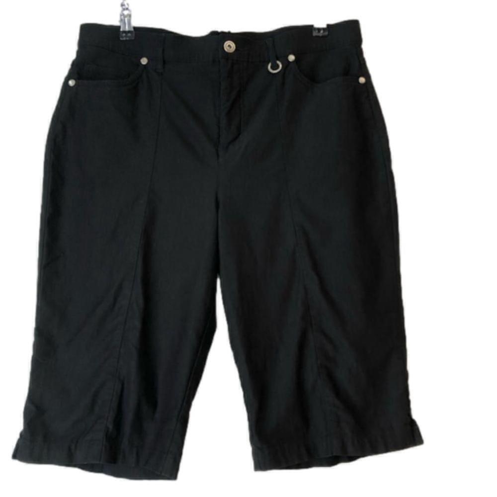 Simon Chang Knee Length Shorts/Womens/Size 14